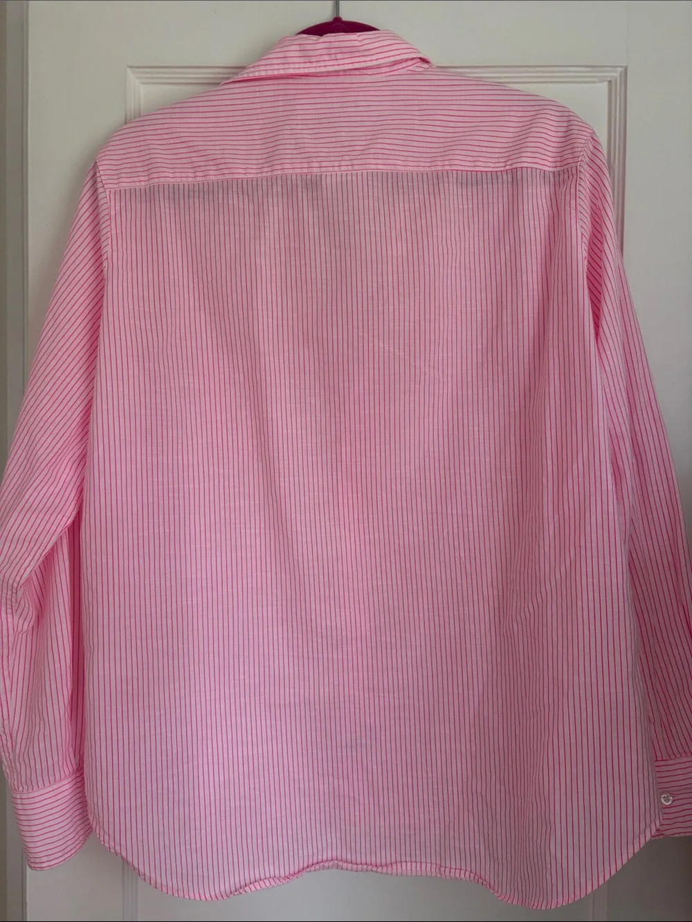 Frank & Eileen Eileen Hot Pink blouse. - Picture 4 of 4